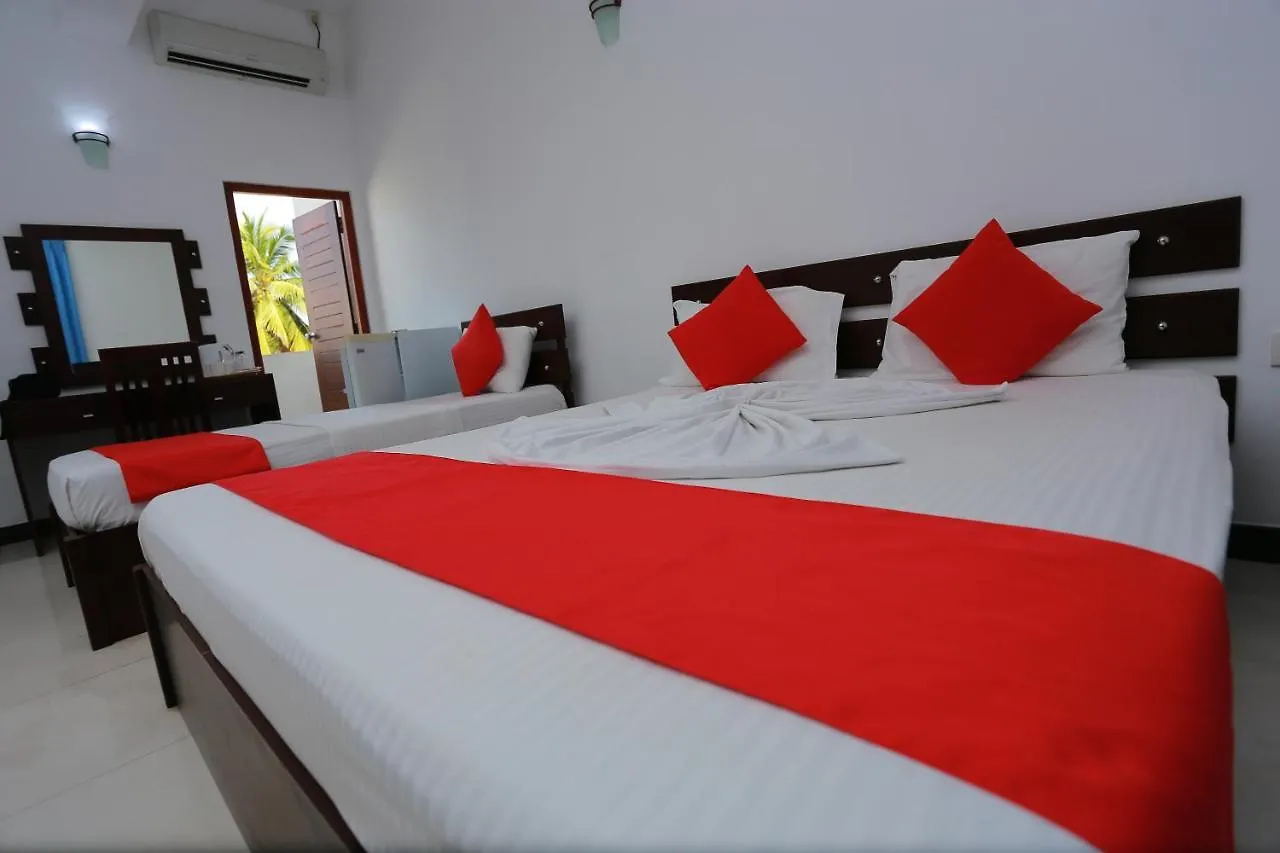 Blue Wave Beach Resort 尼甘布 斯里兰卡