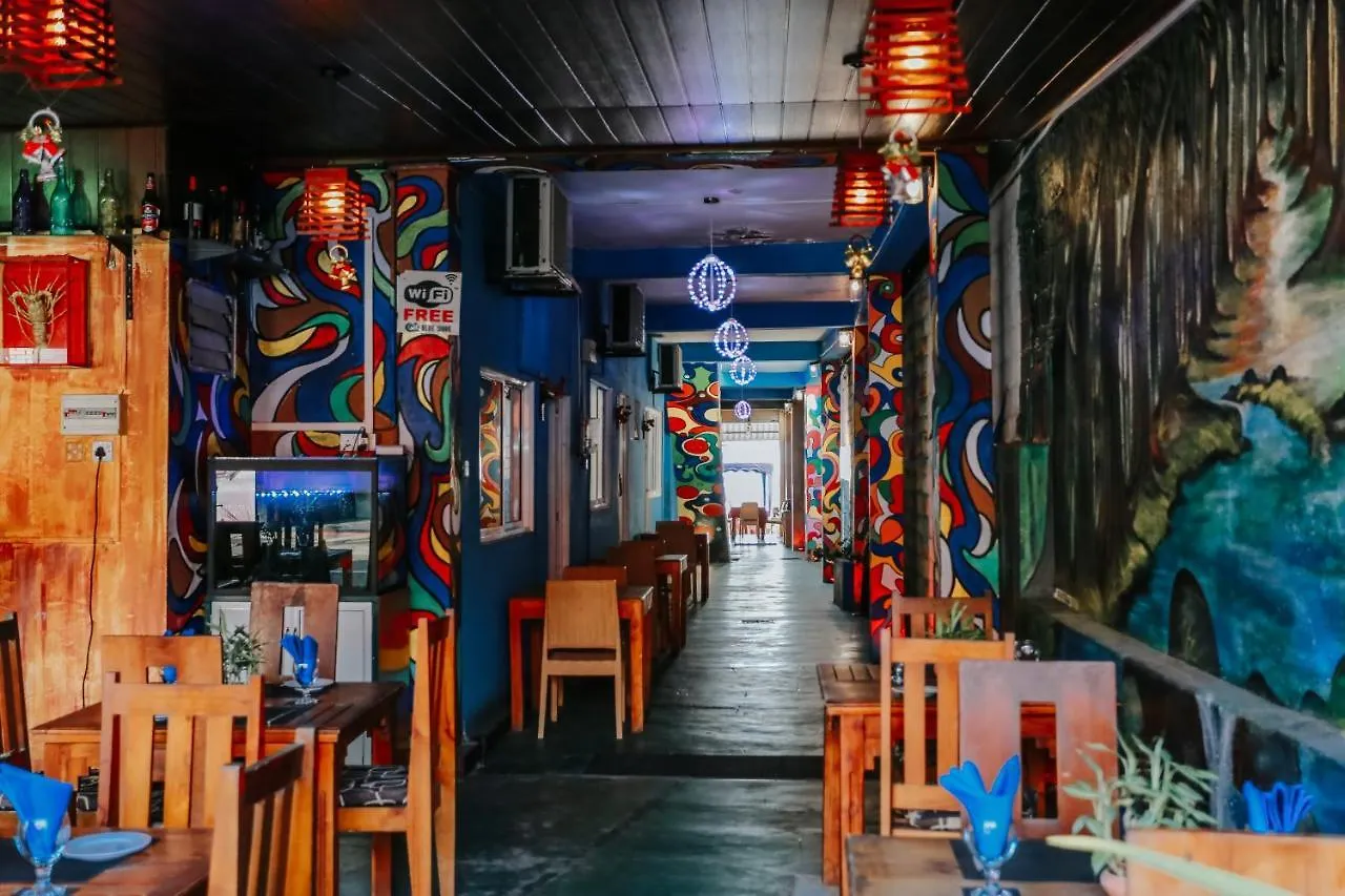 Blue Wave Beach Resort 尼甘布 酒店