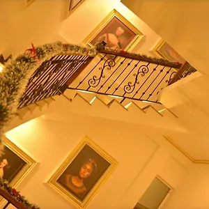 New Queen's Palace **** Negombo