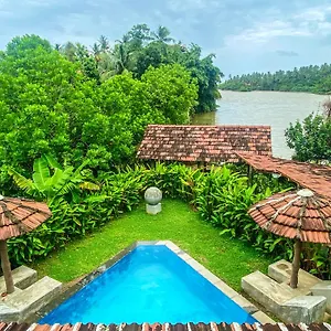 Waterland Отель